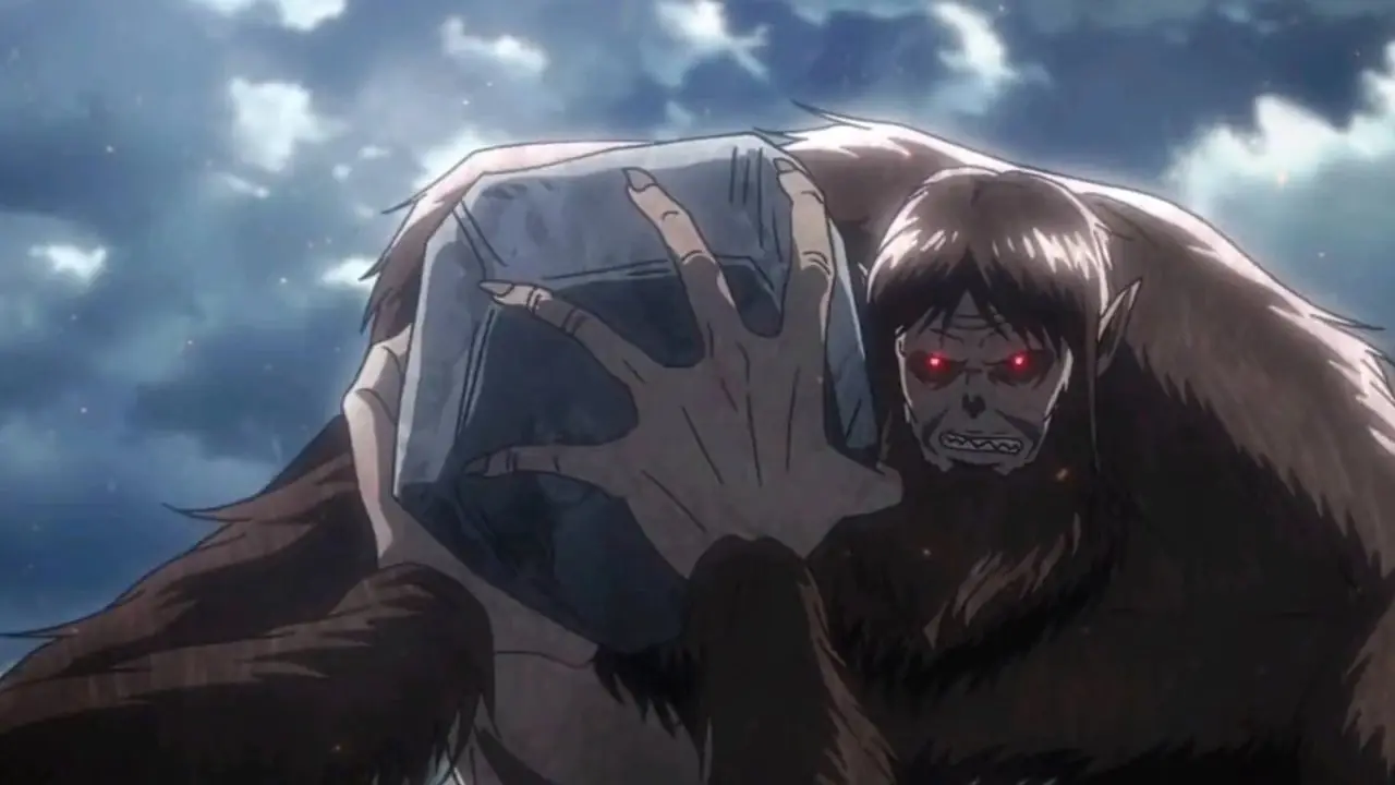 Zeke Yeager forbereder seg på å kaste en stor stein mens han bruker Beast Titan-formen i Attack on Titan.