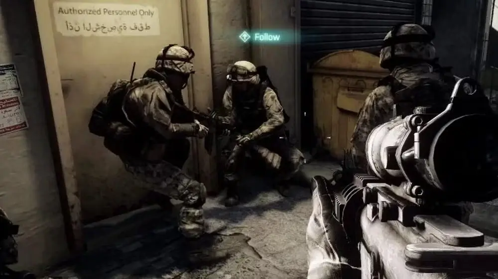 Far Cry 3에서 경기관총을 휘두르는 제이슨