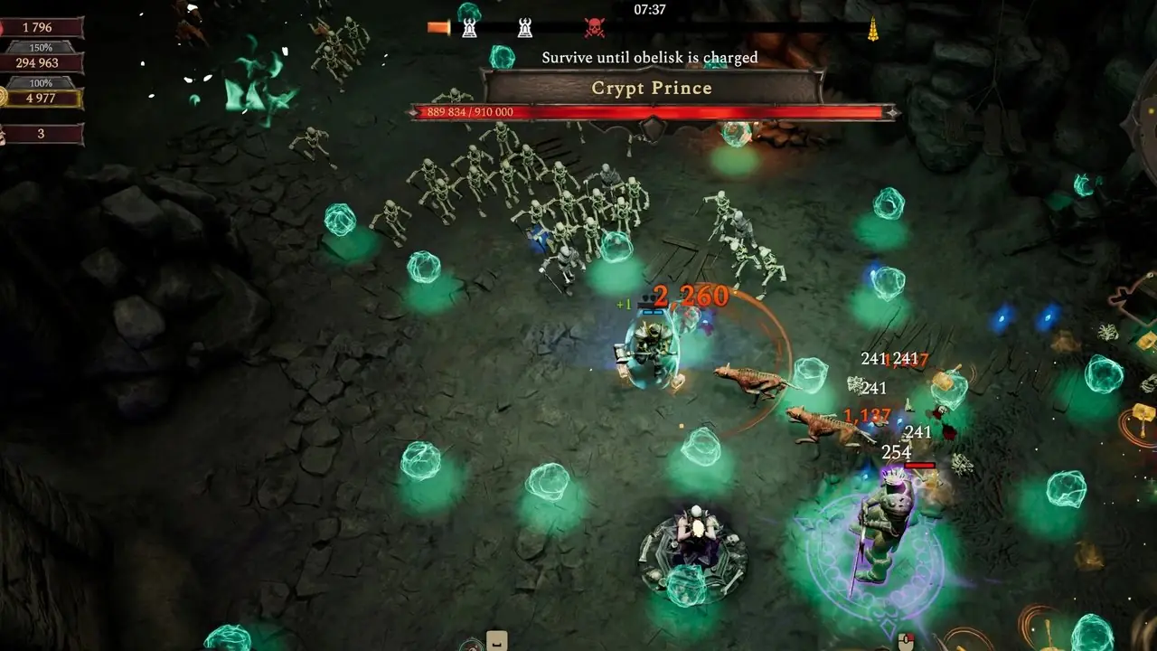 Hellforged のキーアートで敵を攻撃するパラディン ヒーローのトーレン