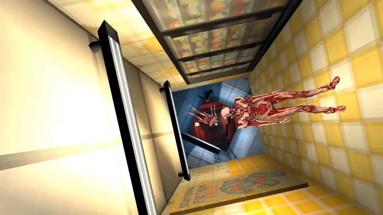 Ein Screenshot aus System Shock 2, der einen Zombie zeigt, der eine Waffe durch einen Flur schwingt.