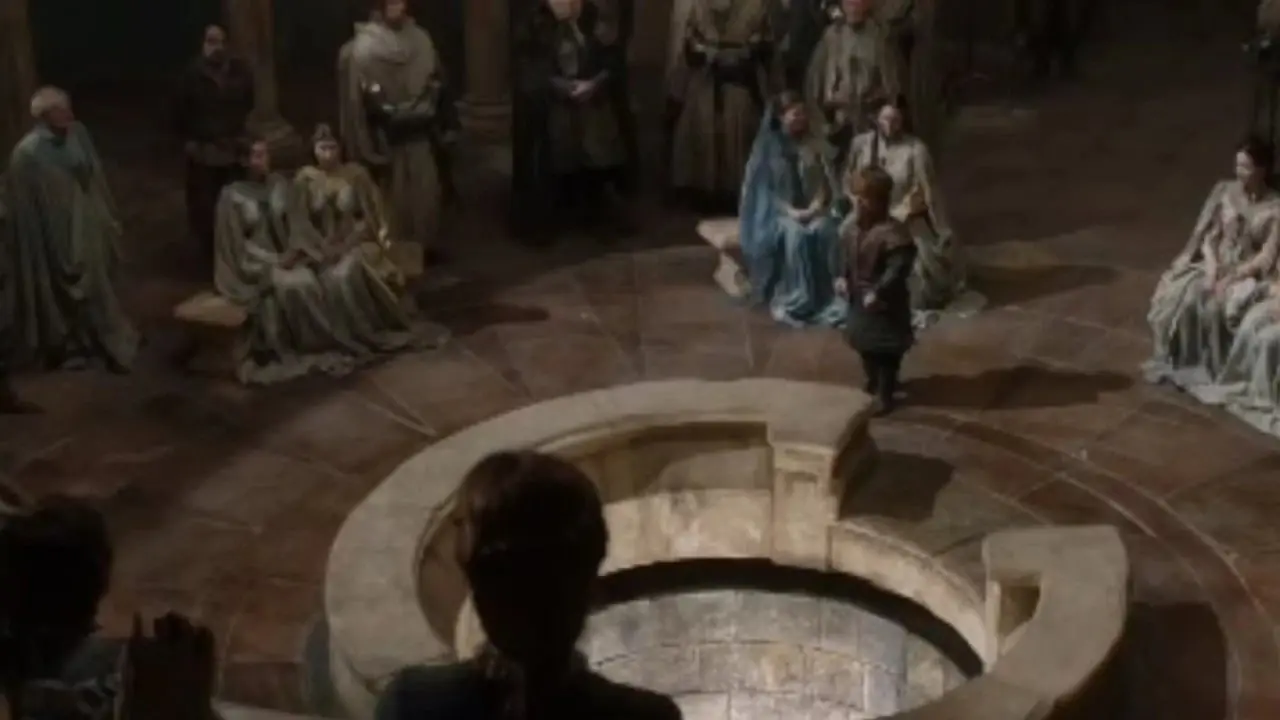 Vadi'deki Kartal Yuvası'nın Ay Kapısı'nda Tyrion Lannister duruşması Vadi'deki Kartal Yuvası'nın Ay Kapısı'nda Tyrion Lannister duruşması