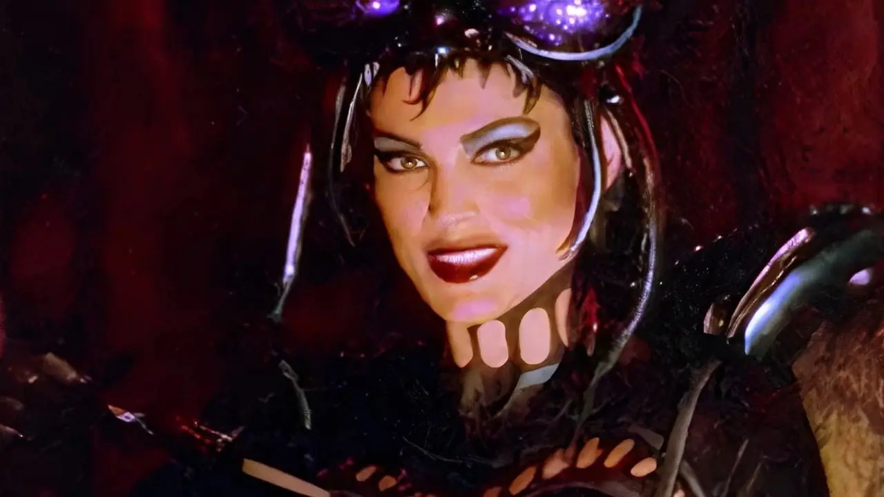 Een gecombineerd beeld van Rita Repulsa en Lord Zedd boven het commandocentrum van de Power Rangers