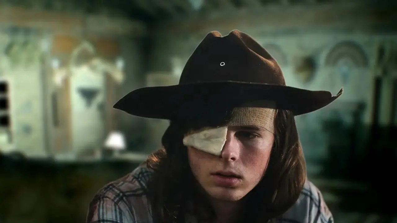 Chandler Riggs fusiona The Walking Dead y Resident Evil en una nueva película para fans