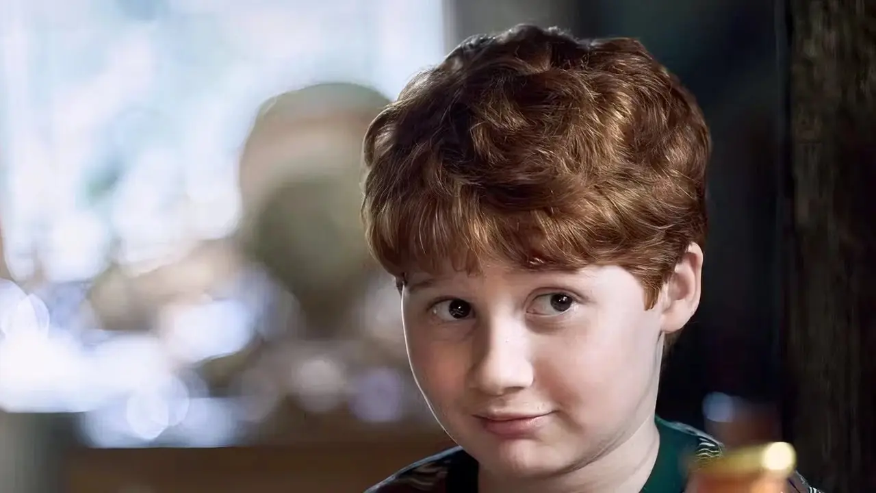 Alastair Stout como Ron Weasley Reinicialização de Harry Potter Alastair Stout como Ron Weasley Reinicialização de Harry Potter
