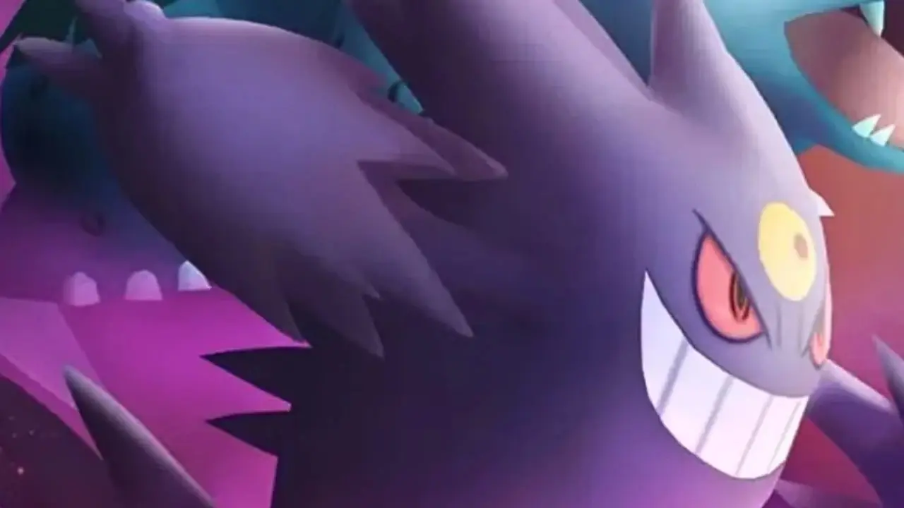Un personnage joueur de Pokemon GO et Mega Garchomp